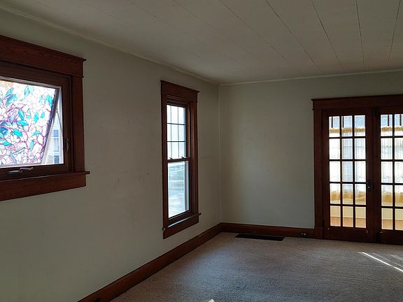 4th image of 208 S Grant Ave