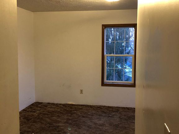 5th image of 1185 Wheeling Ave