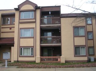 2214 Sayre Dr, Princeton, NJ 08540