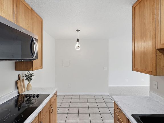 5th image of 2616 Harriet Ave APT 204