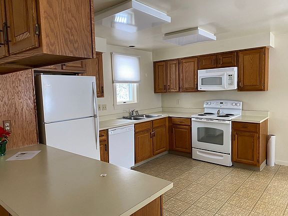 5th image of 93-97 Admiral Fitch Ave #480d946a2