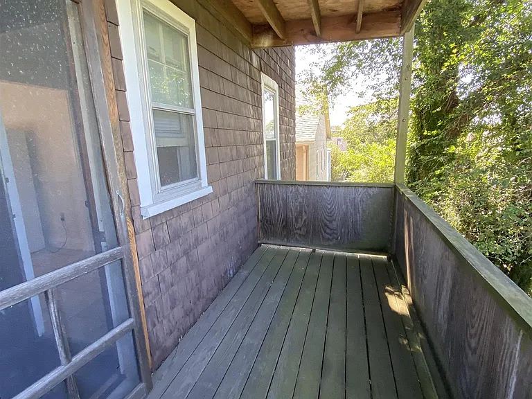 79 Clarendon Ave — Photo 14