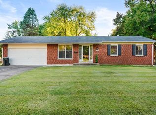 1682 Oliveto Ln, Hazelwood, MO 63042