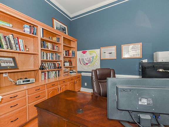 5th image of 4615 Ferguson Cir