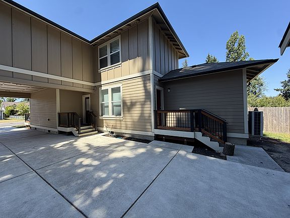 3rd image of 345 Golden Gate Ave