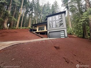 4 Deer Run Ln, Bellingham, WA 98229