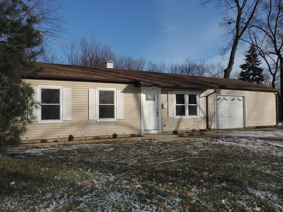 1st image of 911 Crestwood Ct
