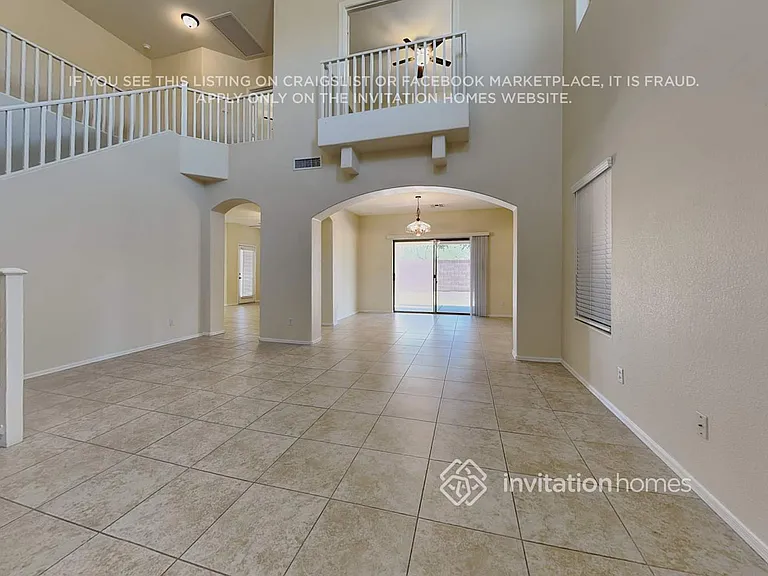 16037 W Banff Ln — Photo 4