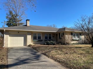 1091 Collins Ln, Frankfort, KY 40601