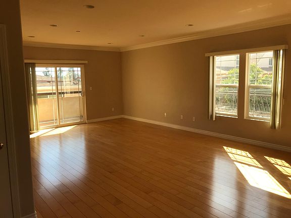 3rd image of 465 E Magnolia Blvd APT 205