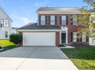 11832 Guildhall Ln, Charlotte, NC 28213