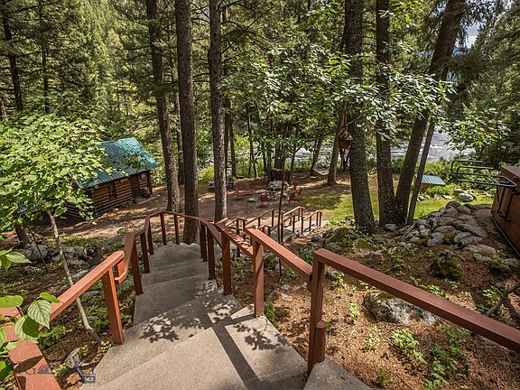 12th image of this home