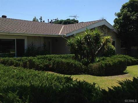 3rd image of 866 Hood Dr
