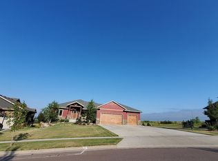 1025 N Granite Cir, Brandon, SD 57005