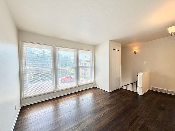 5th image of 308 Forder Rd