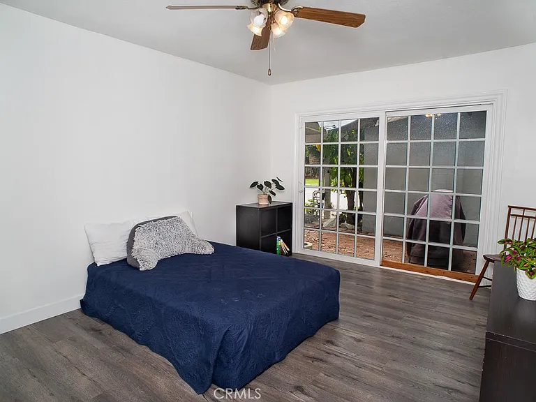 17249 Raymer St — Photo 8