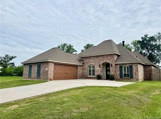 660 Landwood Dr, Lake Charles, LA 70611