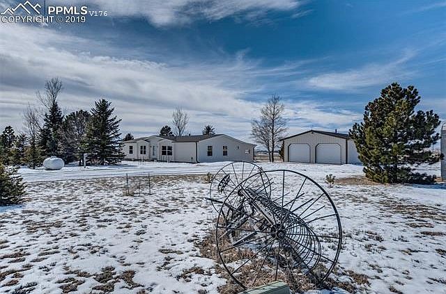 1st image of 19585 Horseshoe Ct