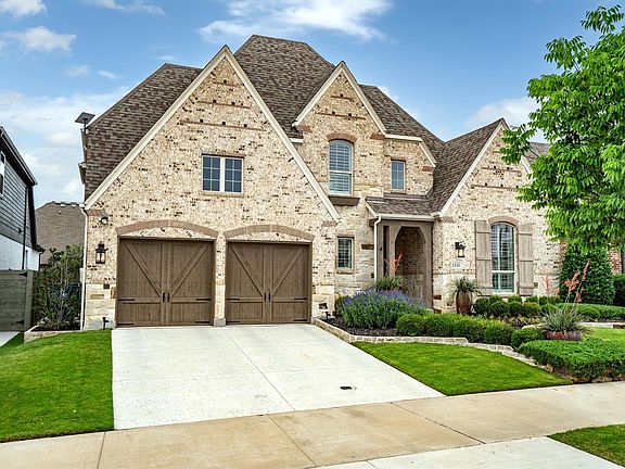 3rd image of 1116 Homestead Way