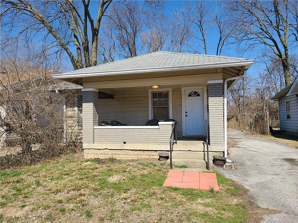 1st image of 3670 Creston Dr