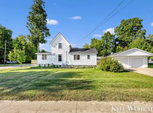 903 N Michigan Ave, Hastings, MI