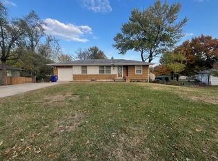 6207 Hedges Ave, Raytown, MO 64133