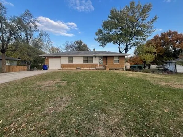 6207 Hedges Ave, Raytown, MO 64133