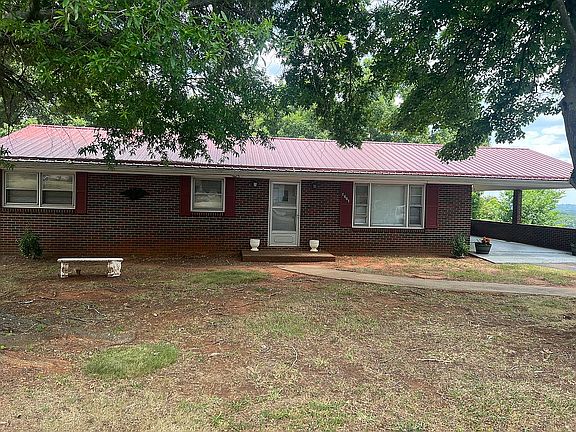 2nd image of 1601 Melinda Dr