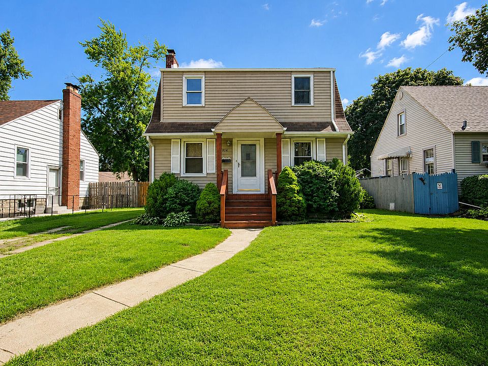 1st image of 914 176th St