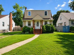 914 176th St, Hammond, IN 46324