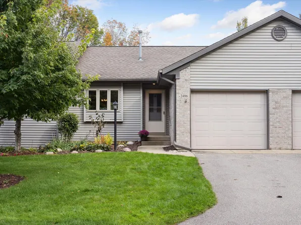 2486 Falcon Pointe Dr NW, Grand Rapids, MI 49534