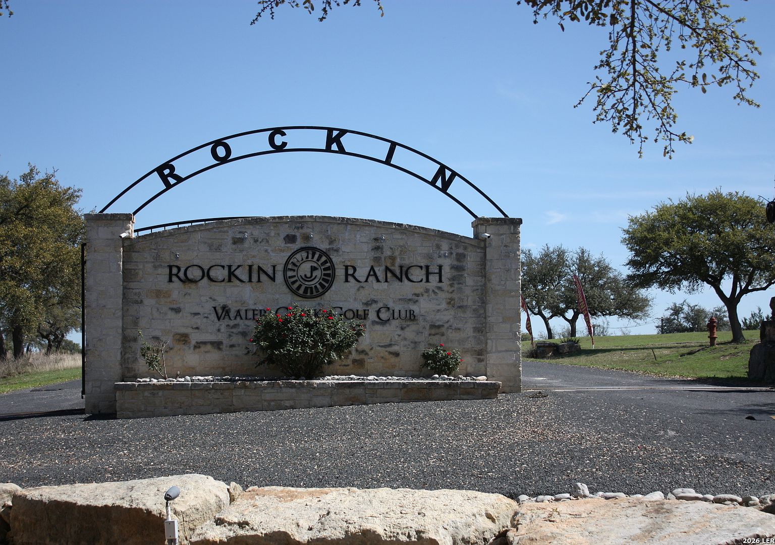 225 S Junius Peak LOT 868