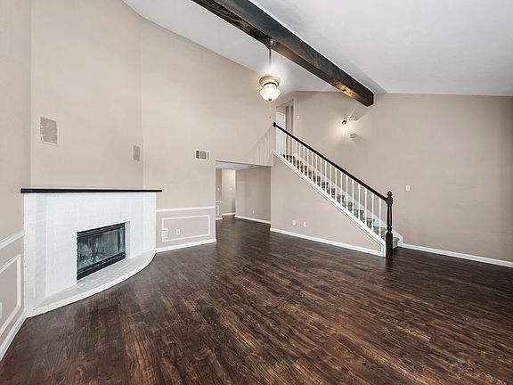 5th image of 6104 Sandy Ln