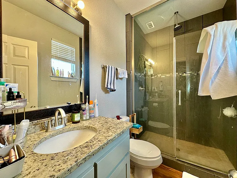 218 Gurley Ln — Photo 8