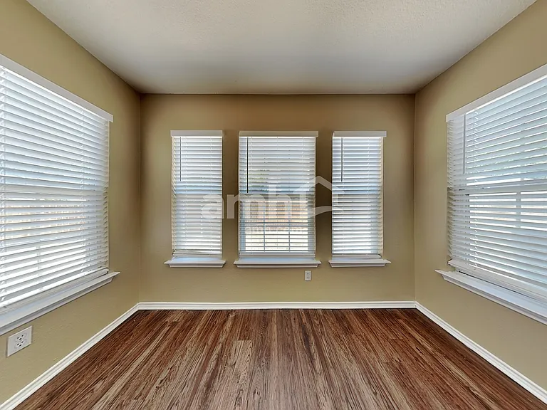 360 Thicket Ln — Photo 14
