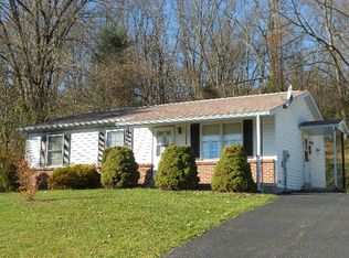 1539 Middle Rd, Lewistown, PA 17044