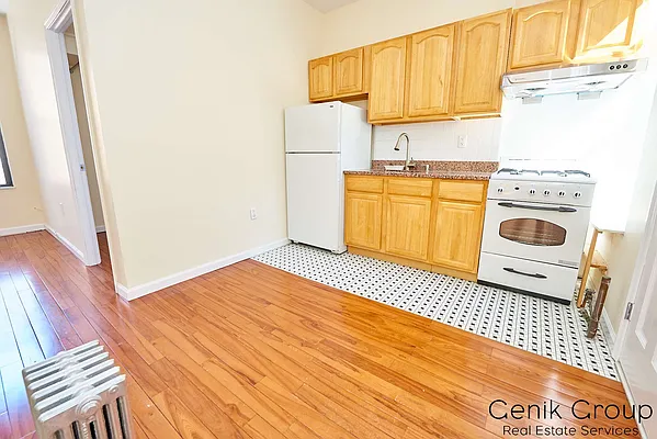 Rented by Genik Group Corp | media 10