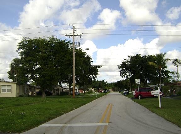 3rd image of 1308 NW 62nd Ave