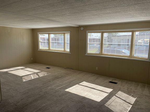 3rd image of 3811 Midway Dr