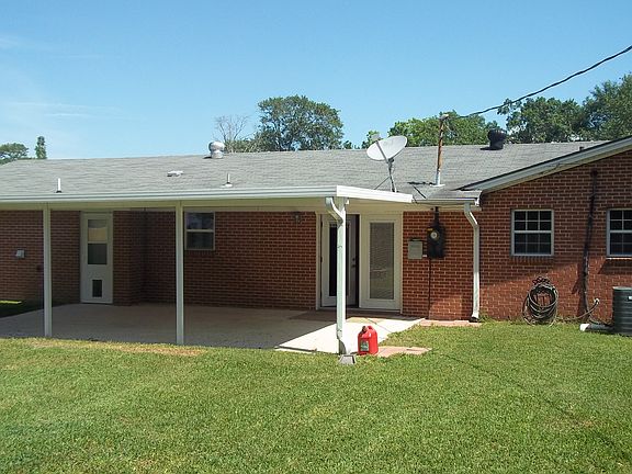 5th image of 2110 Fulton Ave
