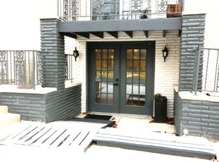 593 Scots Ct, Inverness, IL 60067