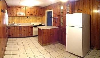 2nd image of 610 Rogers St