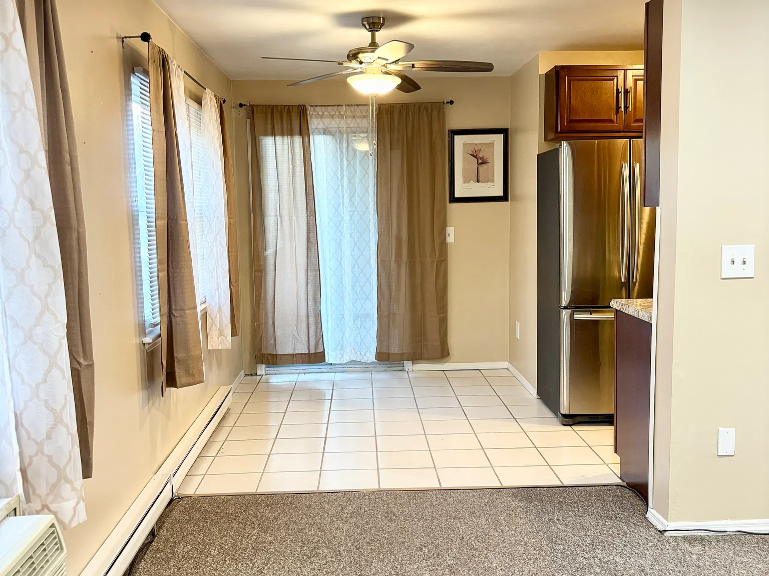 2 bed, 984 sqft, $2,400 — Photo 3