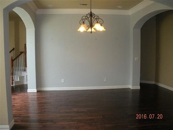 4th image of 803 Tree Hill Ct