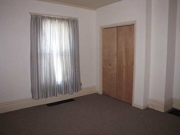 3rd image of 408 Eddy St