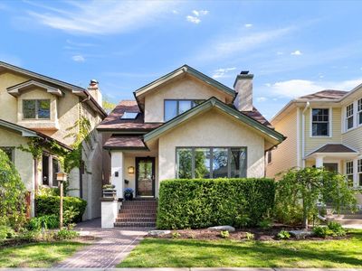 1123 Cleveland St, Evanston, IL, 60202