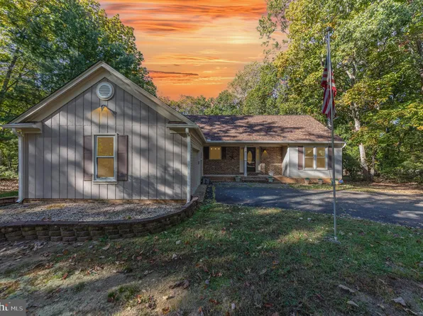 12304 Quarter Charge Dr, Spotsylvania, VA 22551