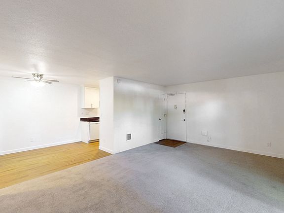 3rd image of 511 Alameda Del Prado #117