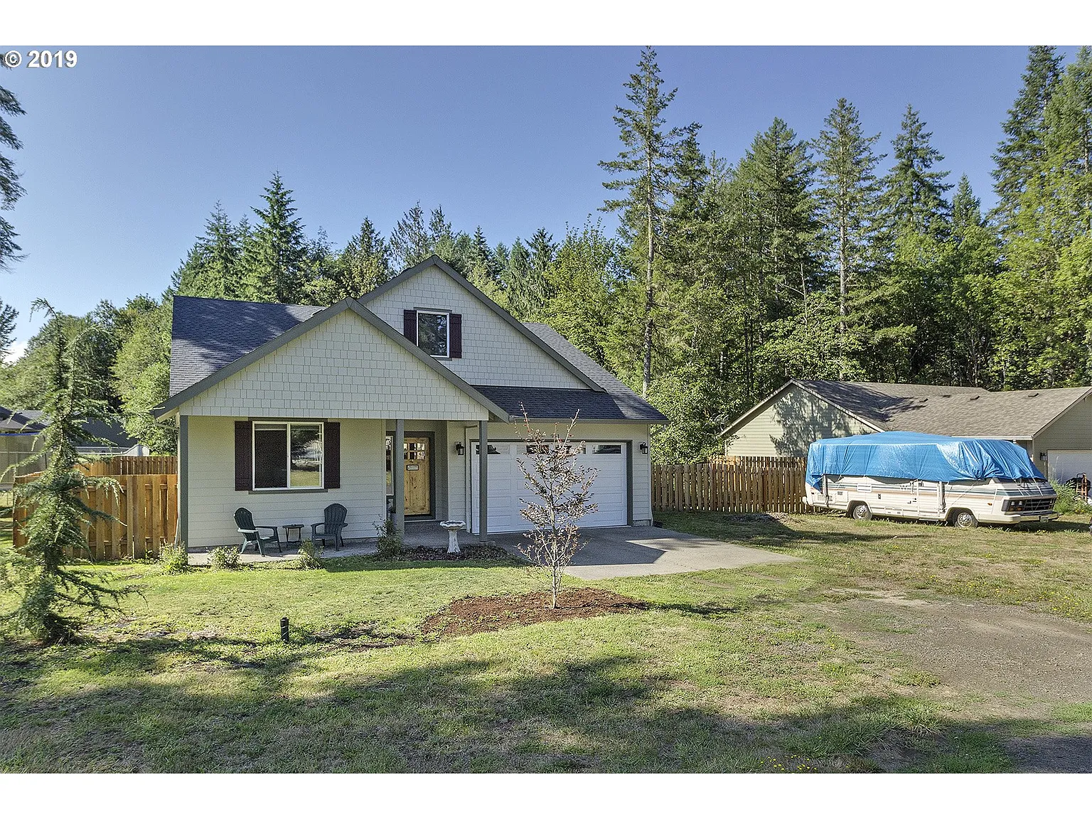 951 G St photo 1