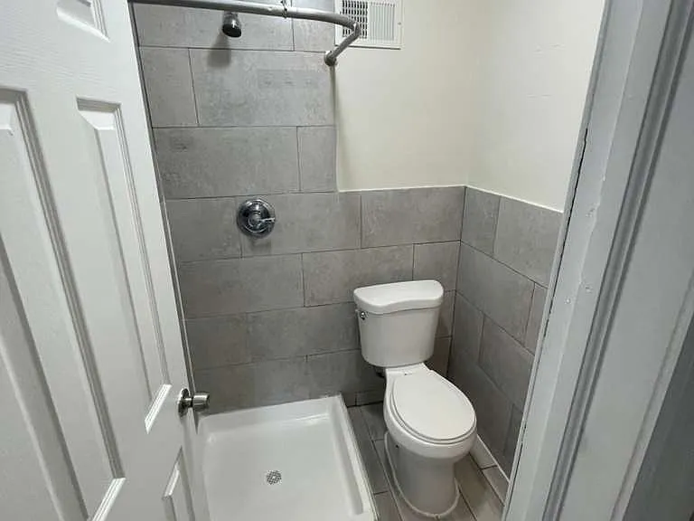144 Alexander St #1 — Photo 4